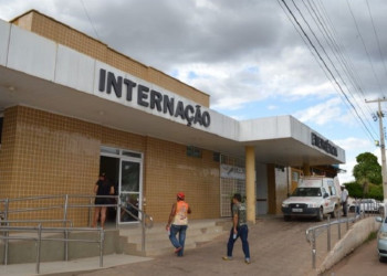 Homem esfaqueia esposa e acaba ferido por sobrinho da vítima no Piauí